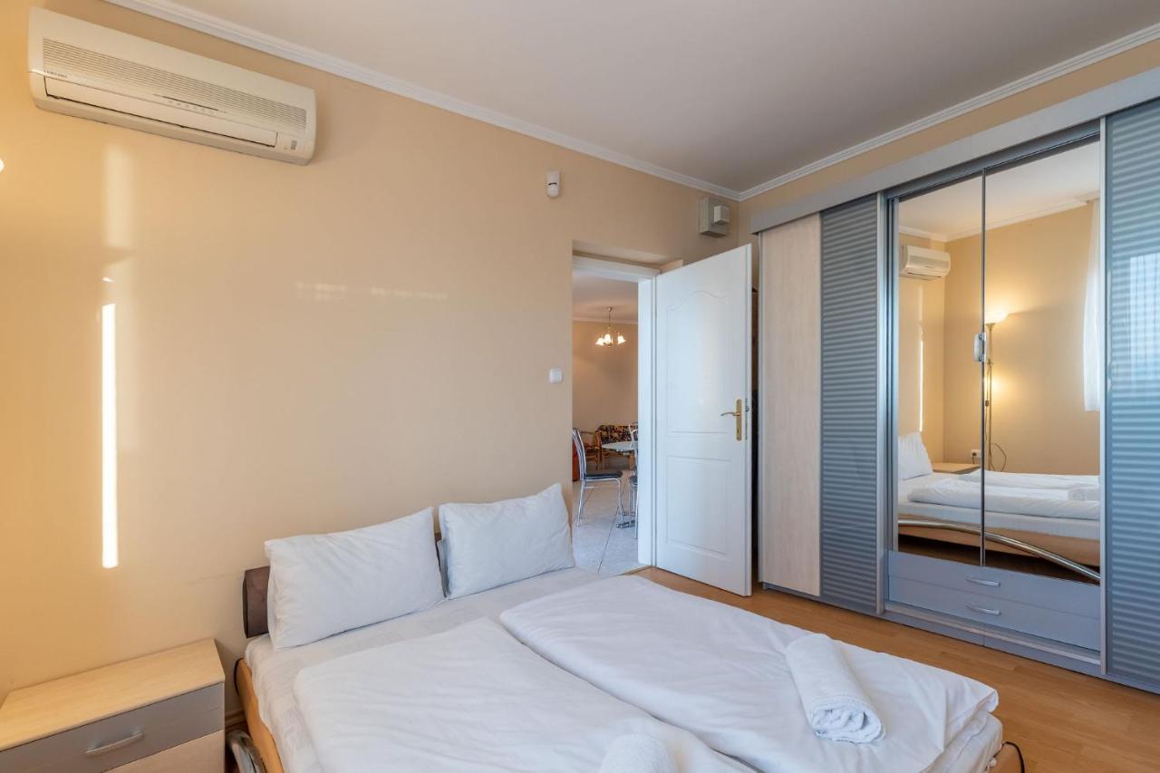 Apartament Kek Hullam Apartman By Bltn Siófok Zewnętrze zdjęcie